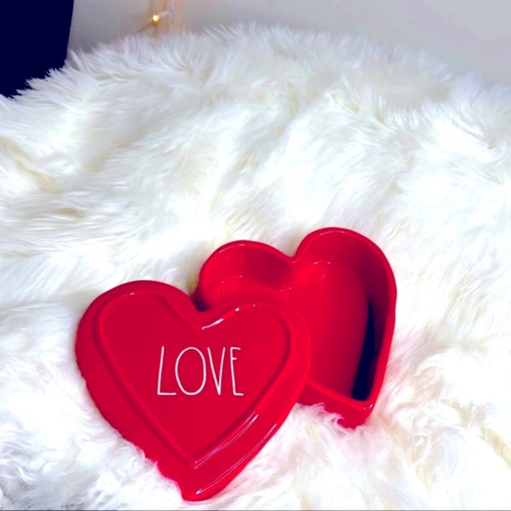 Rae Dunn Valentines Container LOVE heart ❤️ Jewelry Box